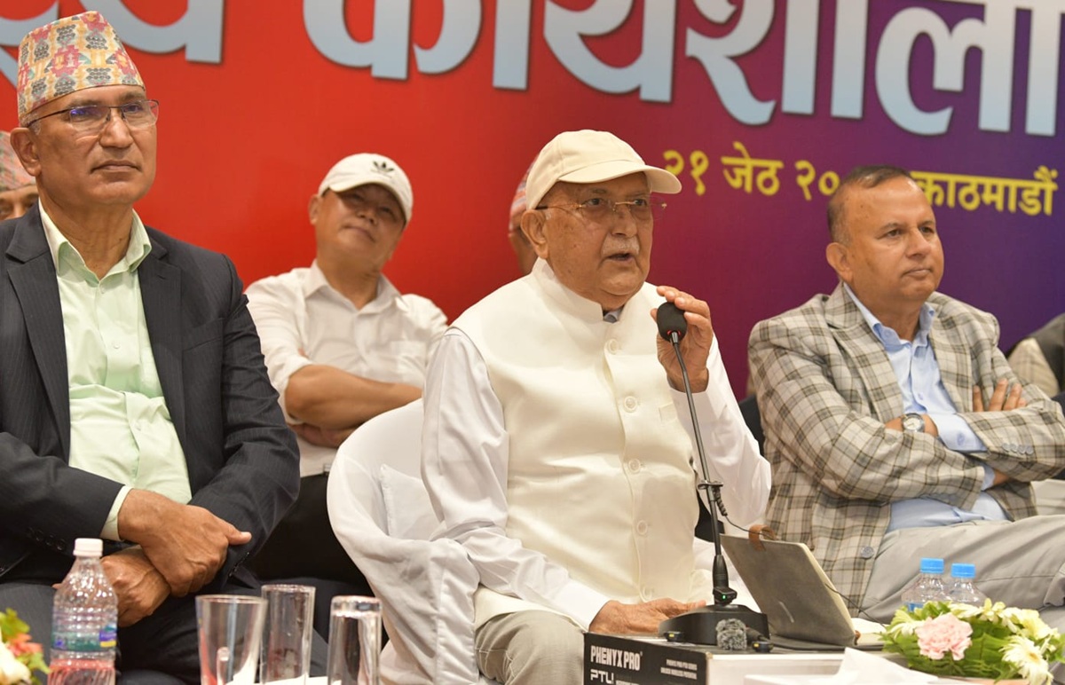 पार्टी एकता सुदृढ गर्नुपर्ने ओलीको जोड, असन्तुलित अभिव्यक्तिप्रति आपत्ति