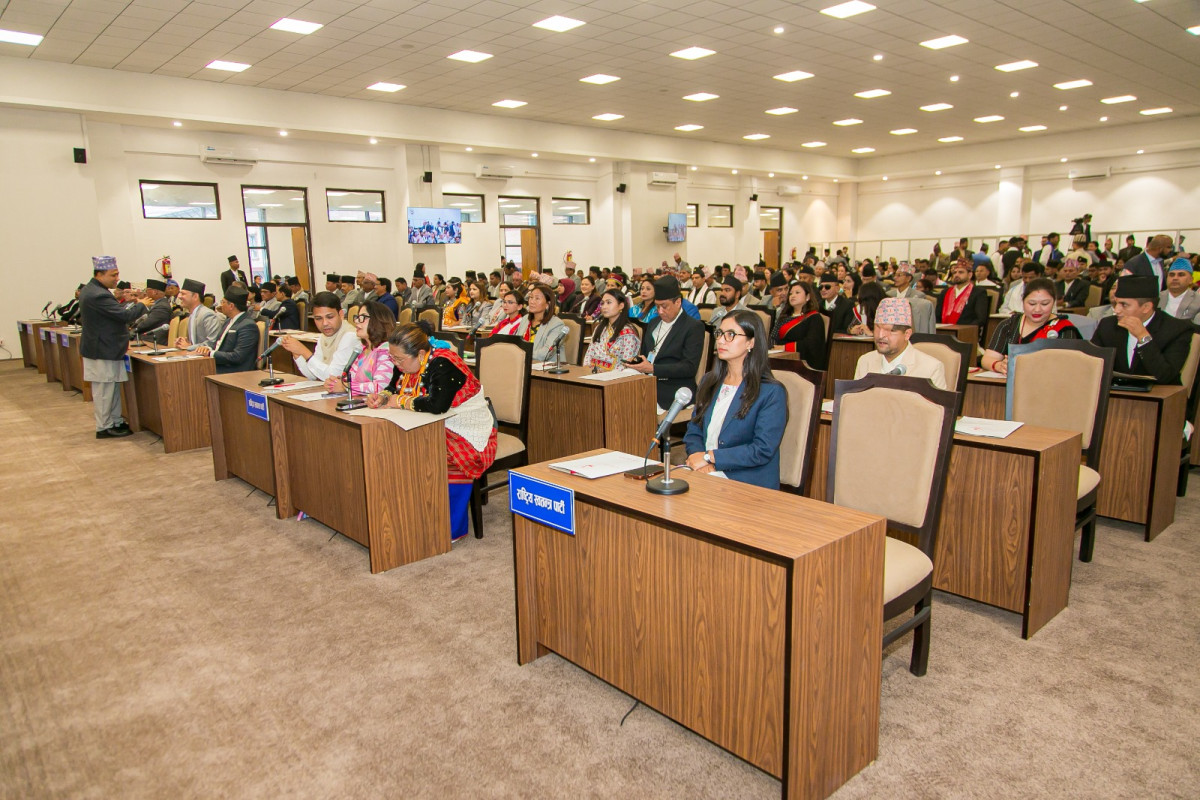 प्रतिनिधि सभाको पहिलो बैठकमा ६ दलका शीर्ष नेताले सम्बोधन गर्ने, प्रचण्ड नबोल्ने