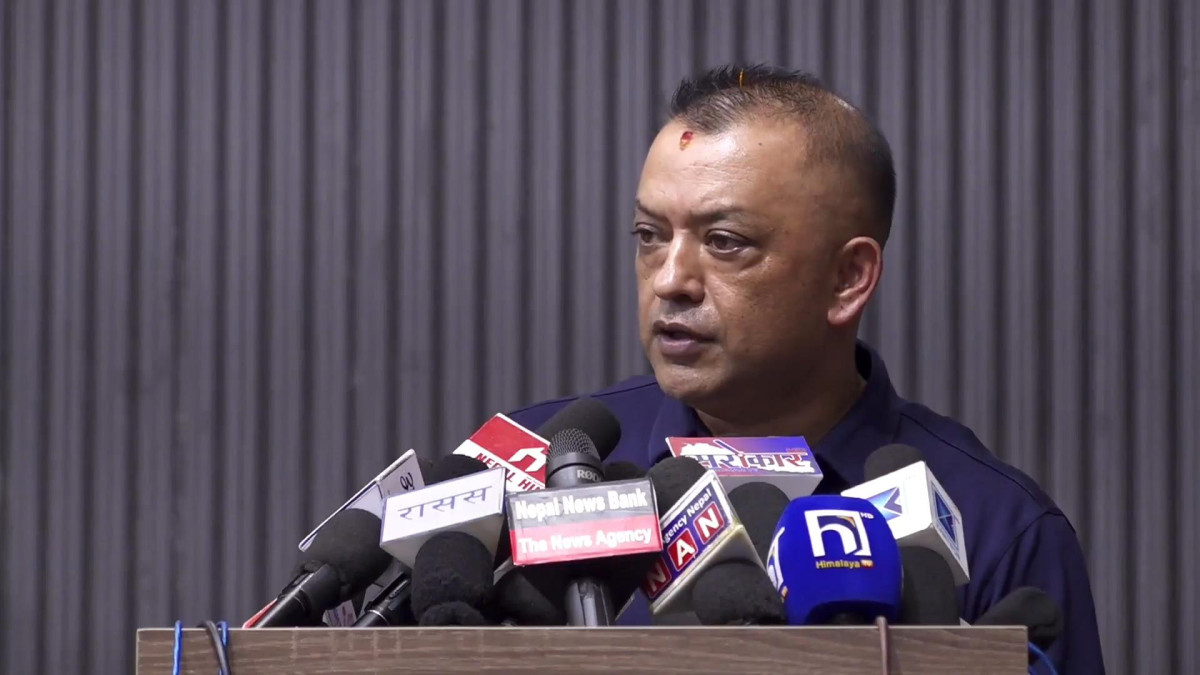 संविधानका आधारभूत संरचनामा कुनै सम्झौता हुँदैन : गगन थापा