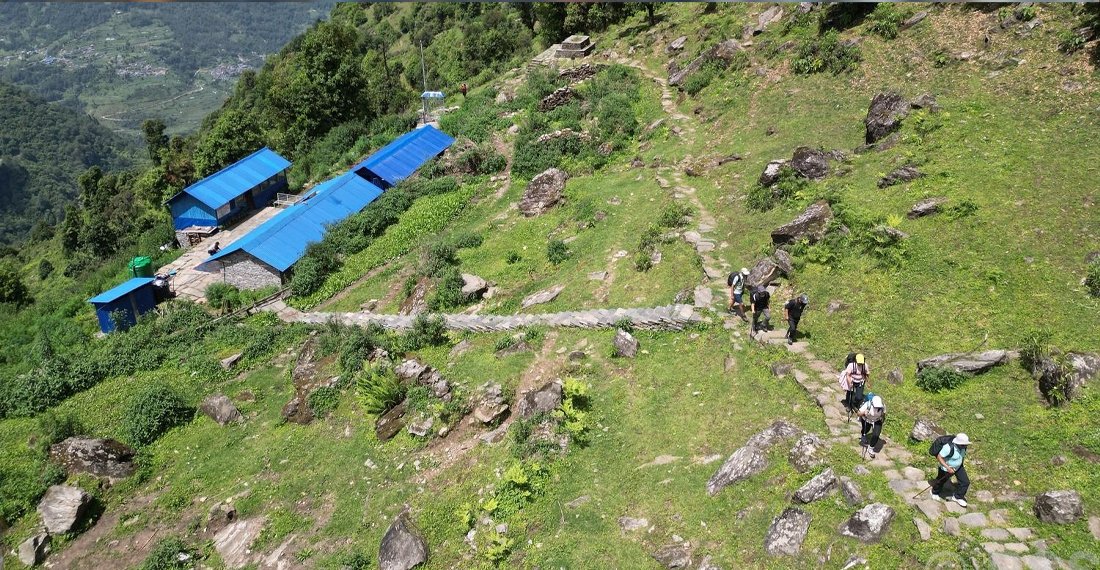 चन्दा सङ्कलन गरी २७ किलोमिटर पदमार्ग निर्माण