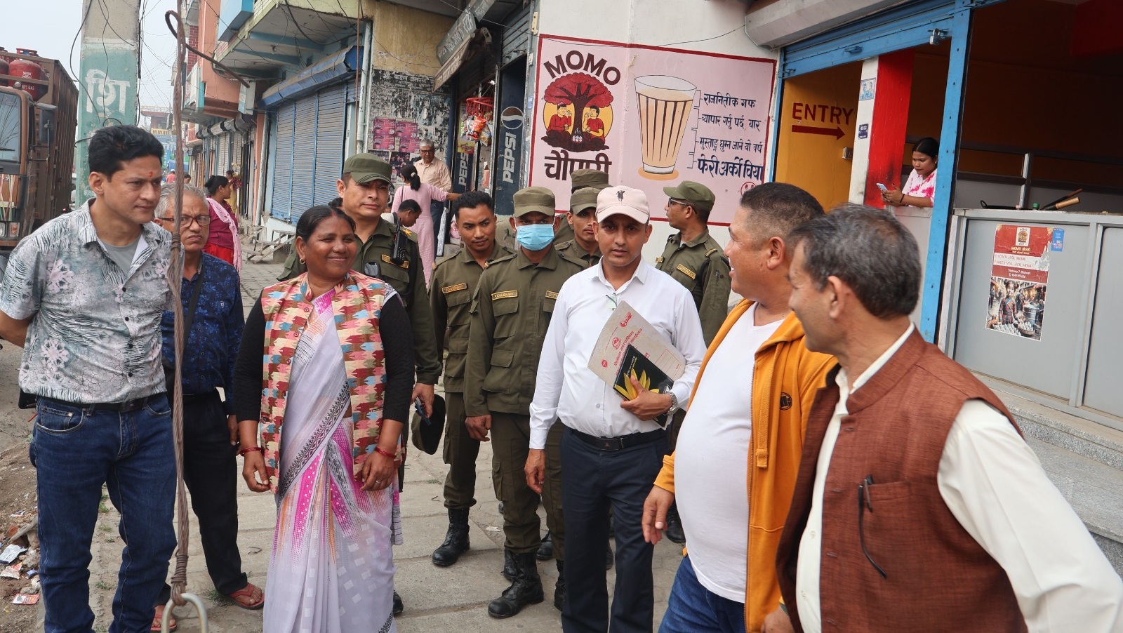 तिलोत्तमामा ग्यास अभावको गुनासोपछि अनुगमन, कृत्रिम अभाव गराउनेलाई कारबाहीको चेतावनी