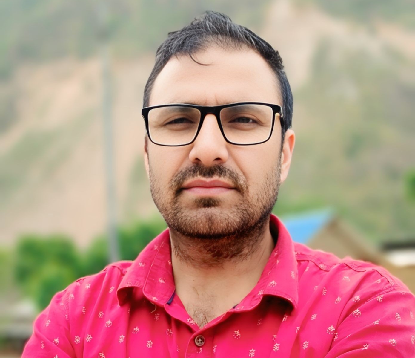 कविता : ती दिनहरू