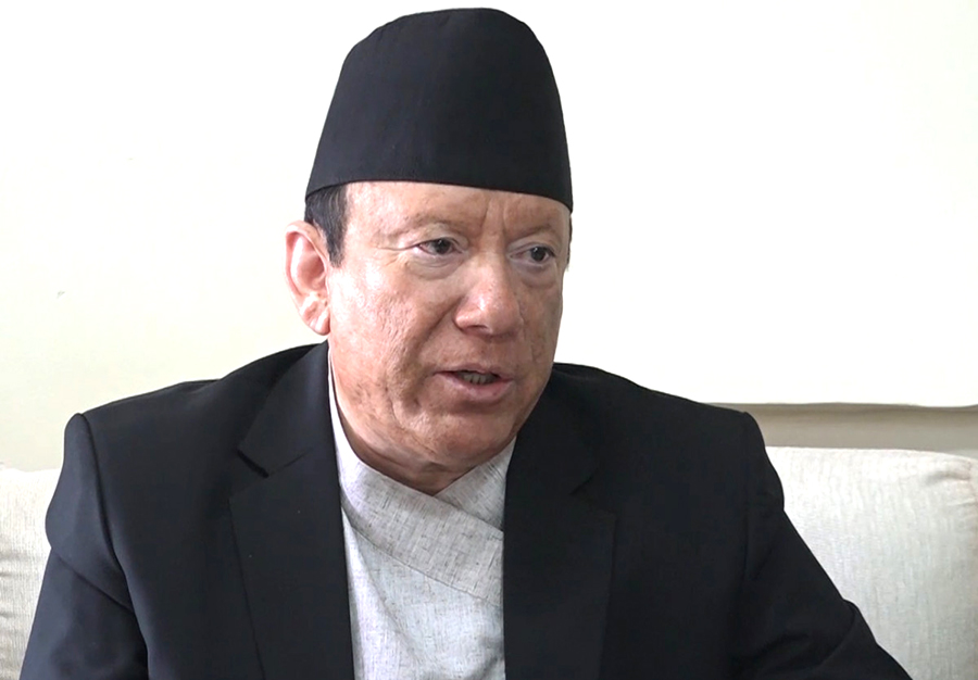 भोलिबाट अनिवार्य अवकाशमा जाँदै प्रधानन्यायाधीश प्रकाशमानसिंह राउत