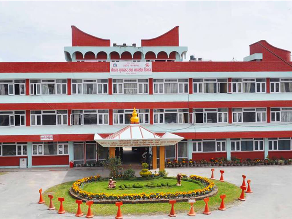 ८ सय ७२ औद्योगिक प्रतिष्ठानलाई अनुमतिपत्र प्रदान