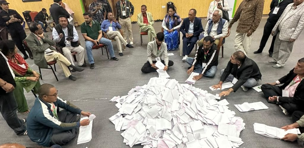 कांग्रेसको उपसभापतिमा चन्द्र भण्डारी र महामन्त्रीमा प्रदीप पौडेलको अग्रता