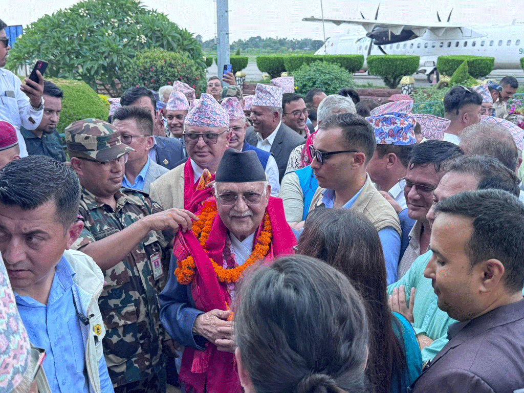 प्रधानमन्त्री ओली गृह जिल्ला झापामा