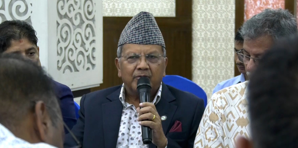 मुद्दा फिर्ता लिएर आपसी संवादबाट पार्टीभित्रको समस्या समाधान गर्न आग्रह