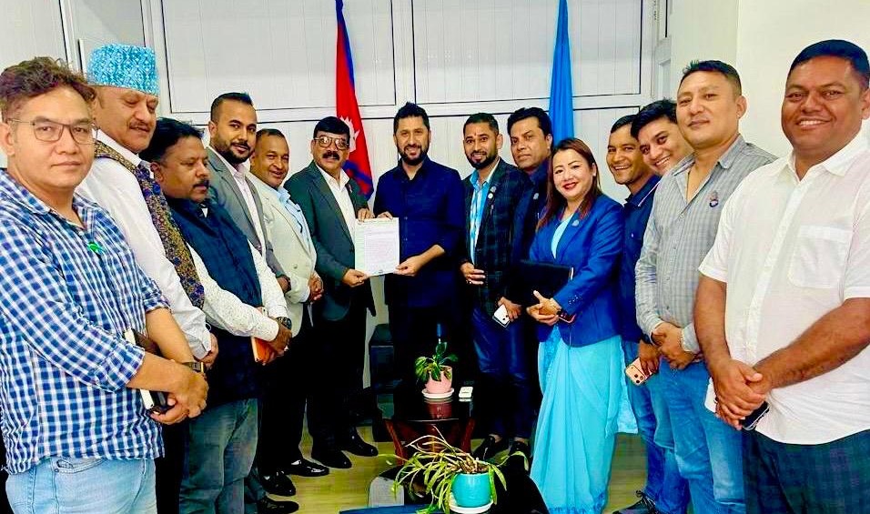 संघ प्रतिनिधिमण्डल र रास्वपा सभापति लामिछानेबीच छलफल