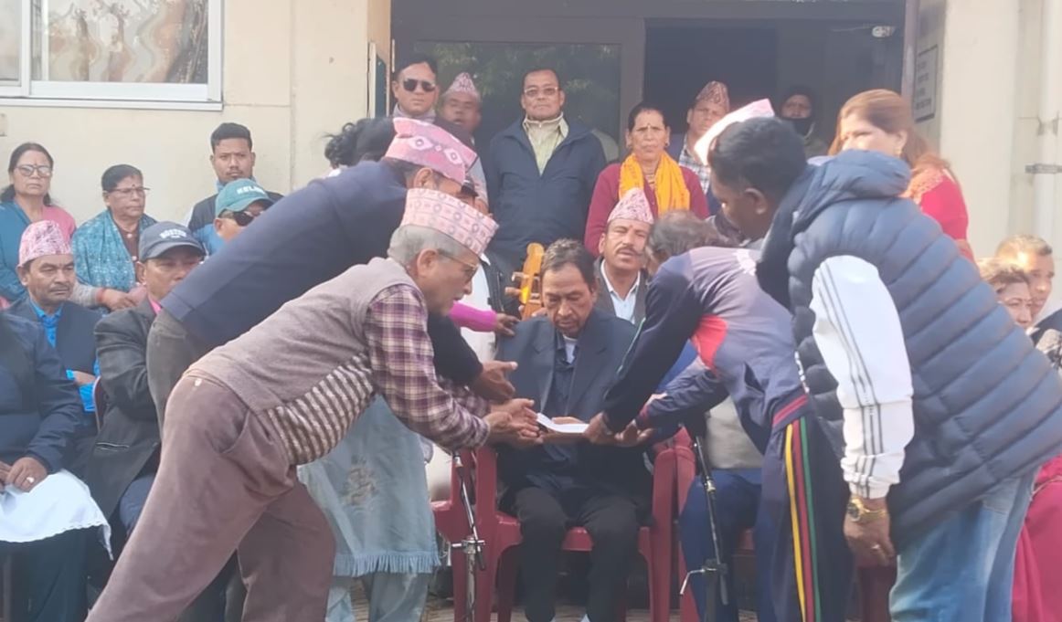 मिर्गौला पीडित वि.कलाई इन्द्रेणीको सहयोग