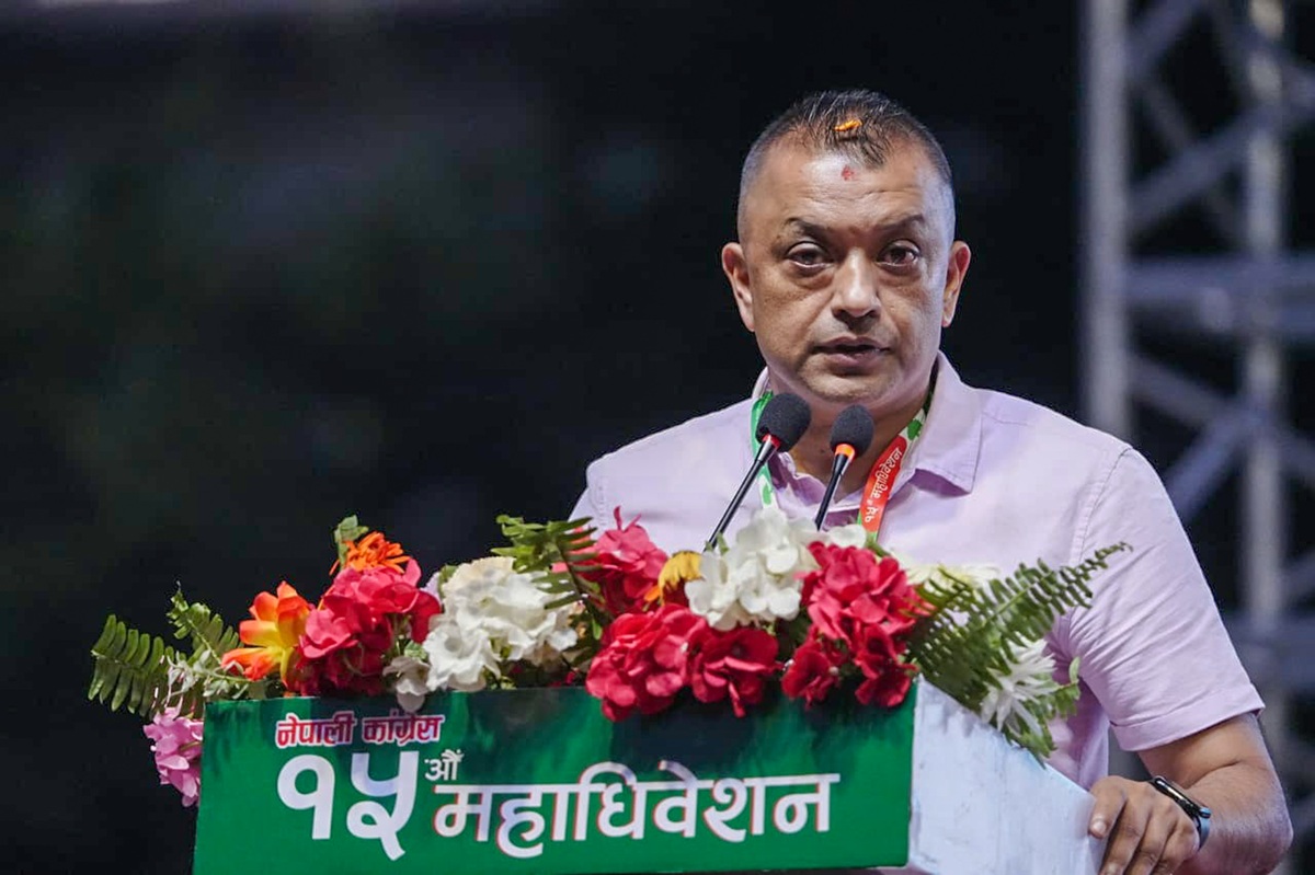 देउवाका लागि कुर्सी खाली राखेका थियौं, आउनुभएन : गगन थापा