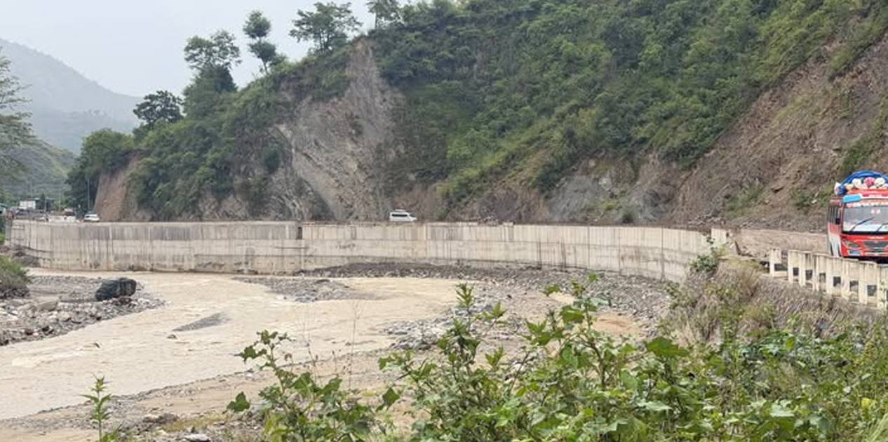 बिपी राजमार्गको ट्रयाकको काम केही दिन स्थगित गरिने