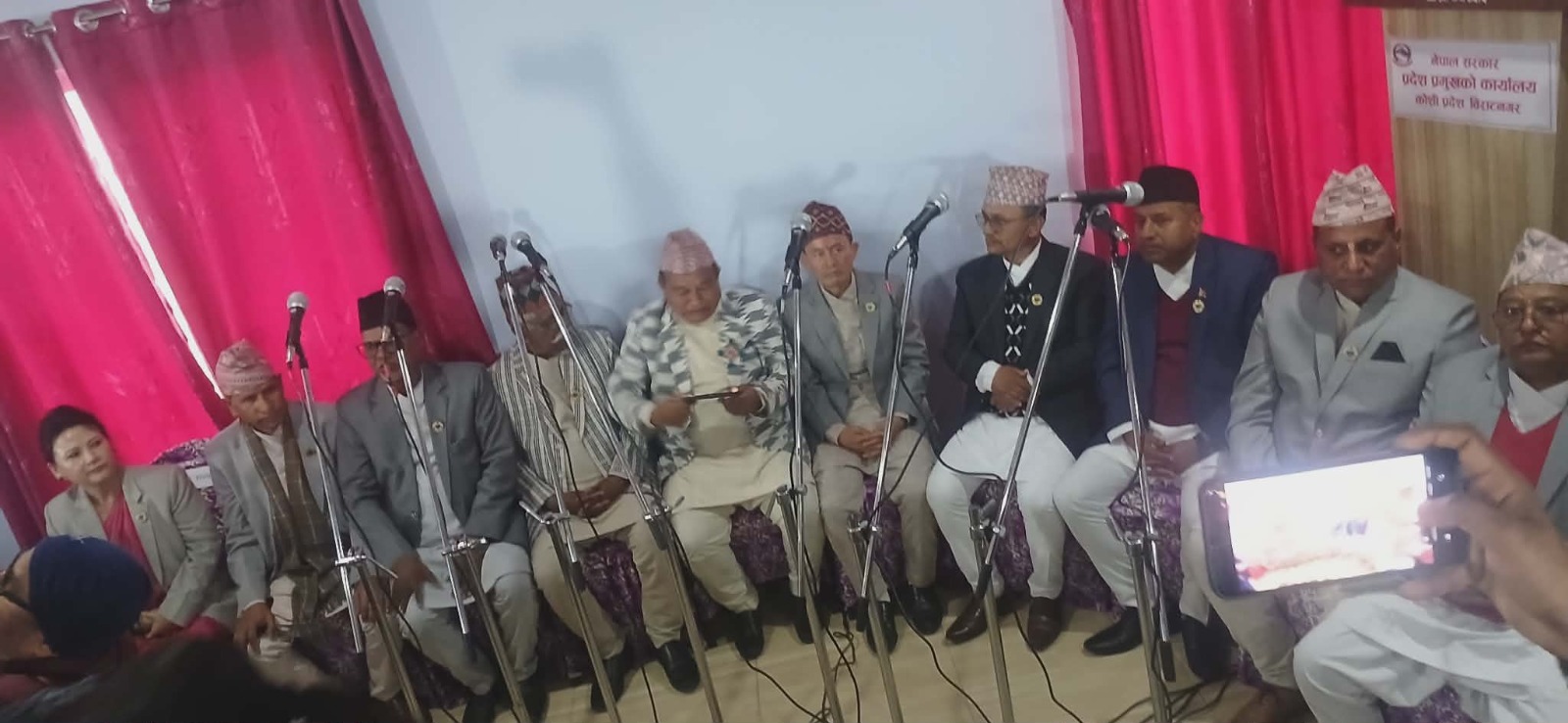 काेशीमा मन्त्रीमण्डल पुनर्गठन, को-को बने मन्त्री ?