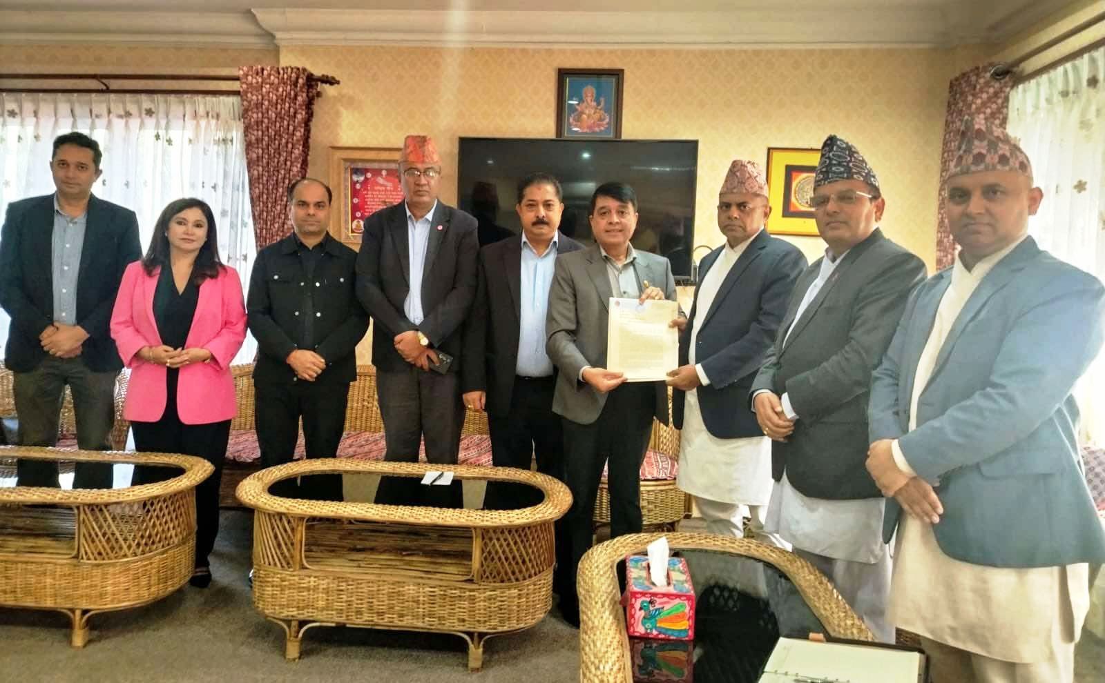 जसपा नेपालको राष्ट्रिय महाधिवेशन मञ्च हावाहुरीले भत्कायो