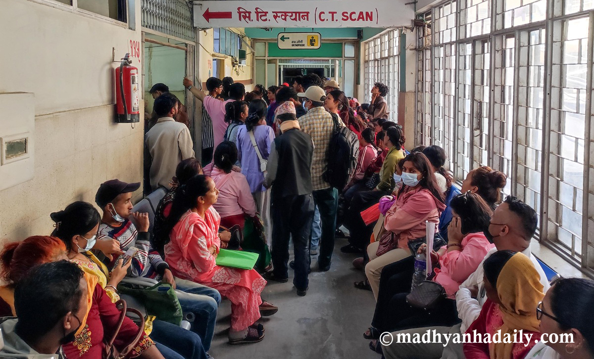 दुईदिने ओपिडी बन्दले बिरामीको चाप थेग्नै मुस्किल