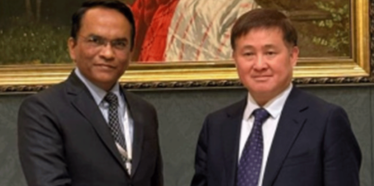 नेपाल र चीनका गभर्नरबीच भेटवार्ता, सहकार्यका विषयमा छलफल