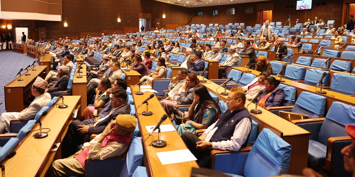 जसपा नेपालको राष्ट्रिय महाधिवेशन मञ्च हावाहुरीले भत्कायो
