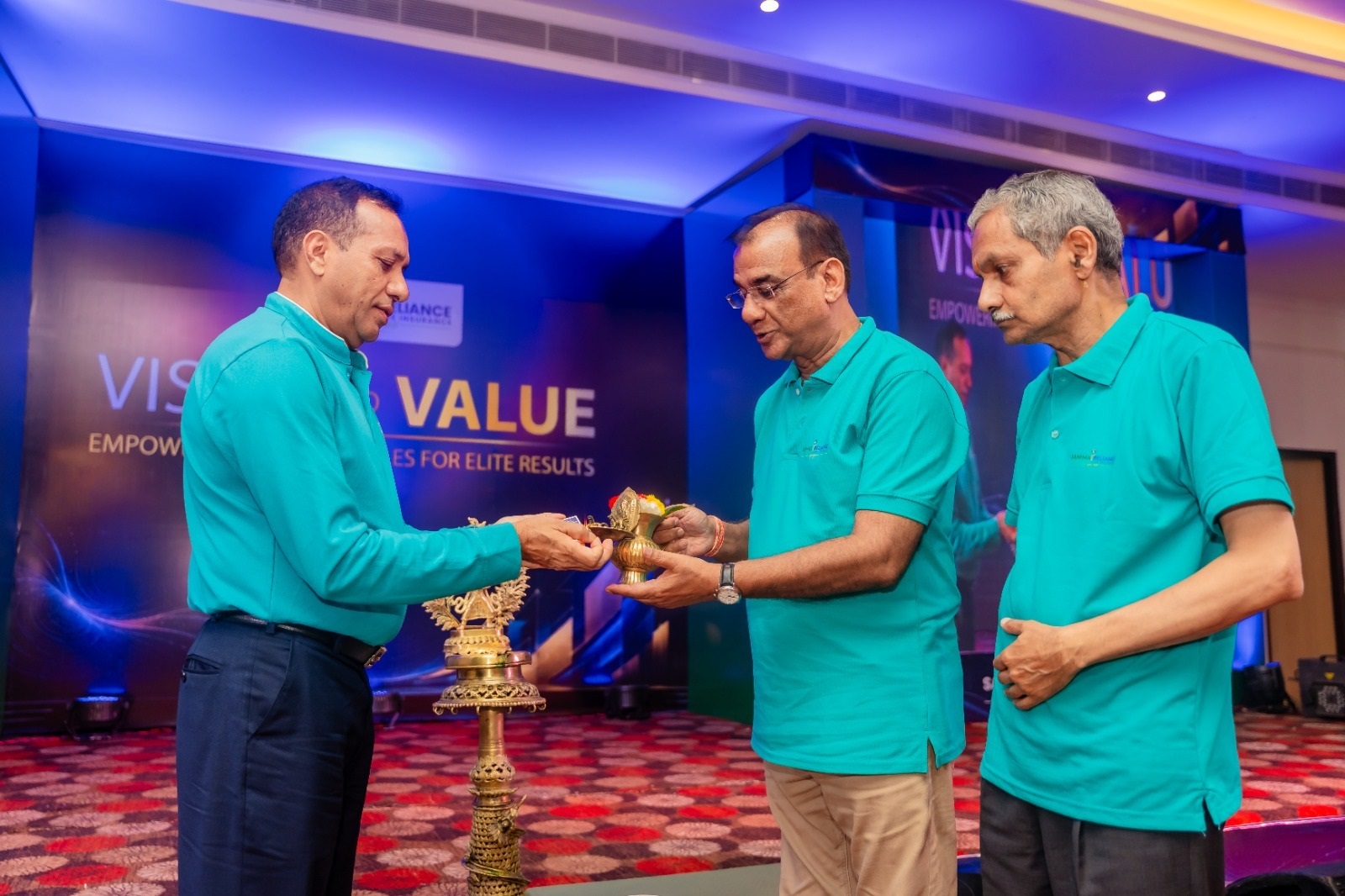 सानिमा रिलायन्स लाइफको ‘भिजन टु भ्यालु’ सम्पन्न, उत्कृष्ट कर्मचारी सम्मानित