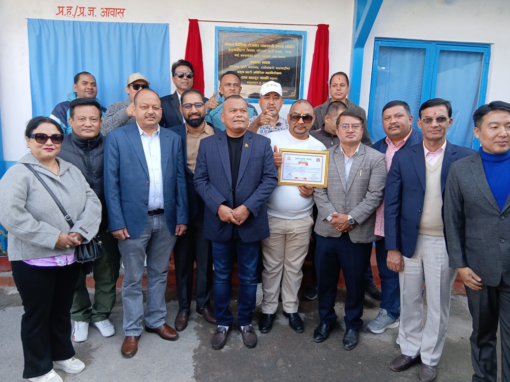 एकता समितिले पुनर्निर्माण गरेको भवन प्रहरीलाई हस्तान्तरण