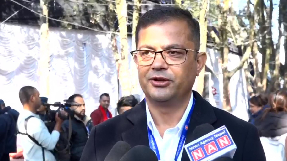 राष्ट्रियताको रक्षा गर्न ओलीको विकल्प छैनः पदम गिरी