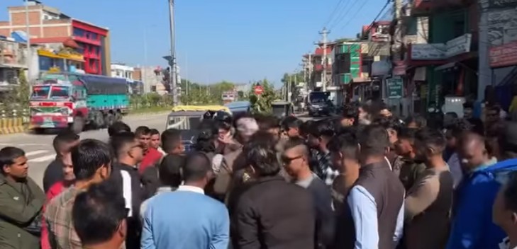 सिमरामा जारी युवाहरूको आन्दोलन शुक्रबार १० बजेसम्मका लागि स्थगित