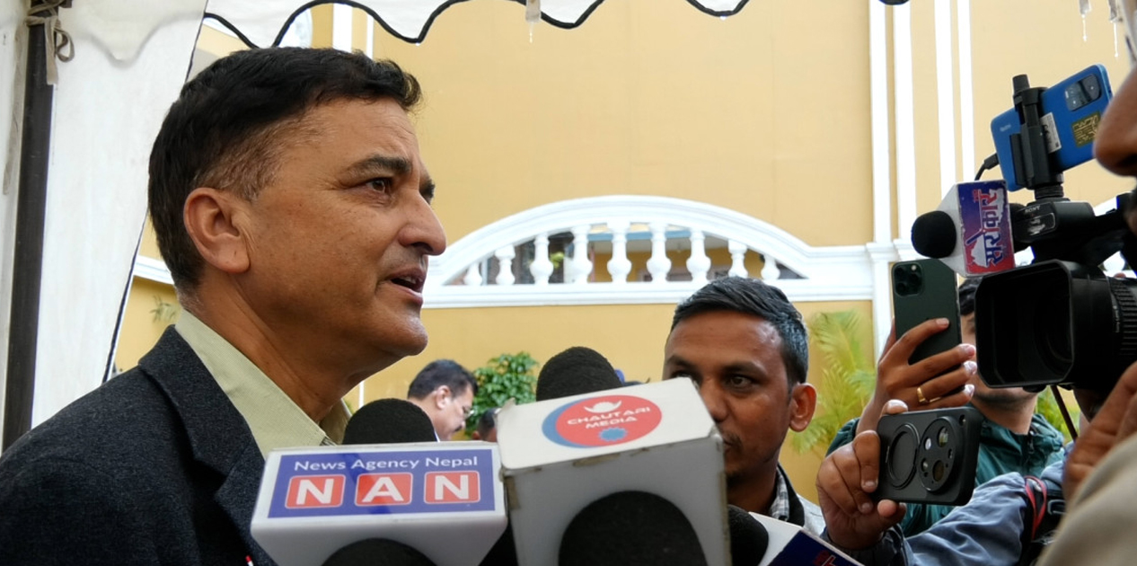 ओलीले नेतृत्वबाट बिदा लिनुपर्ने प्रस्ताव केन्द्रीय कमिटीले स्वीकार गरेन : योगेश भट्टराई