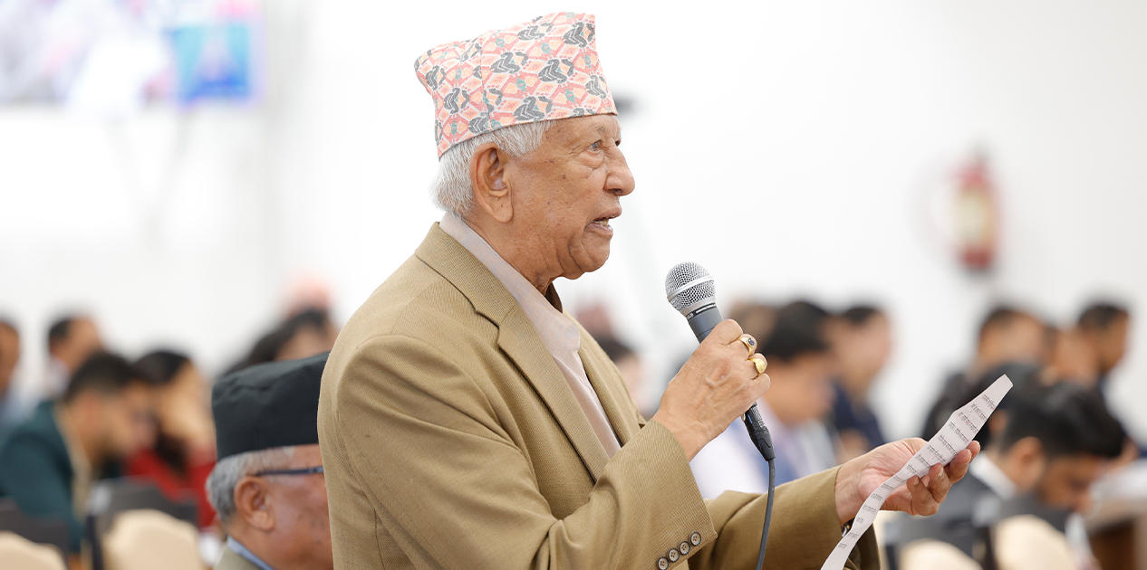 सरकारको कार्यशैलीप्रति सांसद केसीको प्रश्न, संसद् र संवैधानिक दायित्वप्रति जवाफदेही बन्न आग्रह