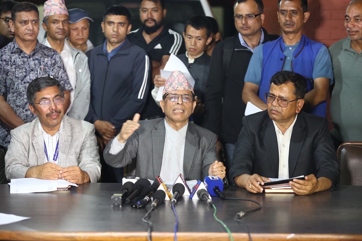 एसईई नतिजामा सुधार, जस लिने हतारोमा प्रधानमन्त्री