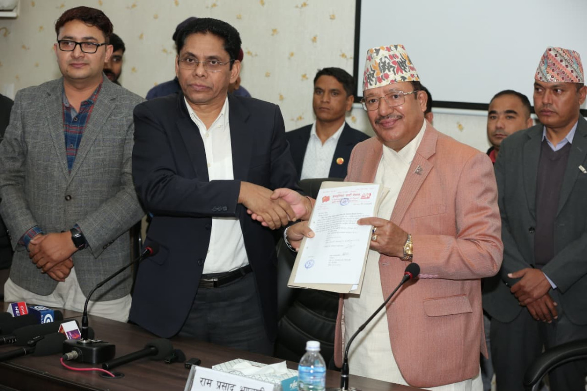 विप्लव नेतृत्वको पार्टीले दियो निर्वाचन आयोगमा दल दर्ताको निवेदन