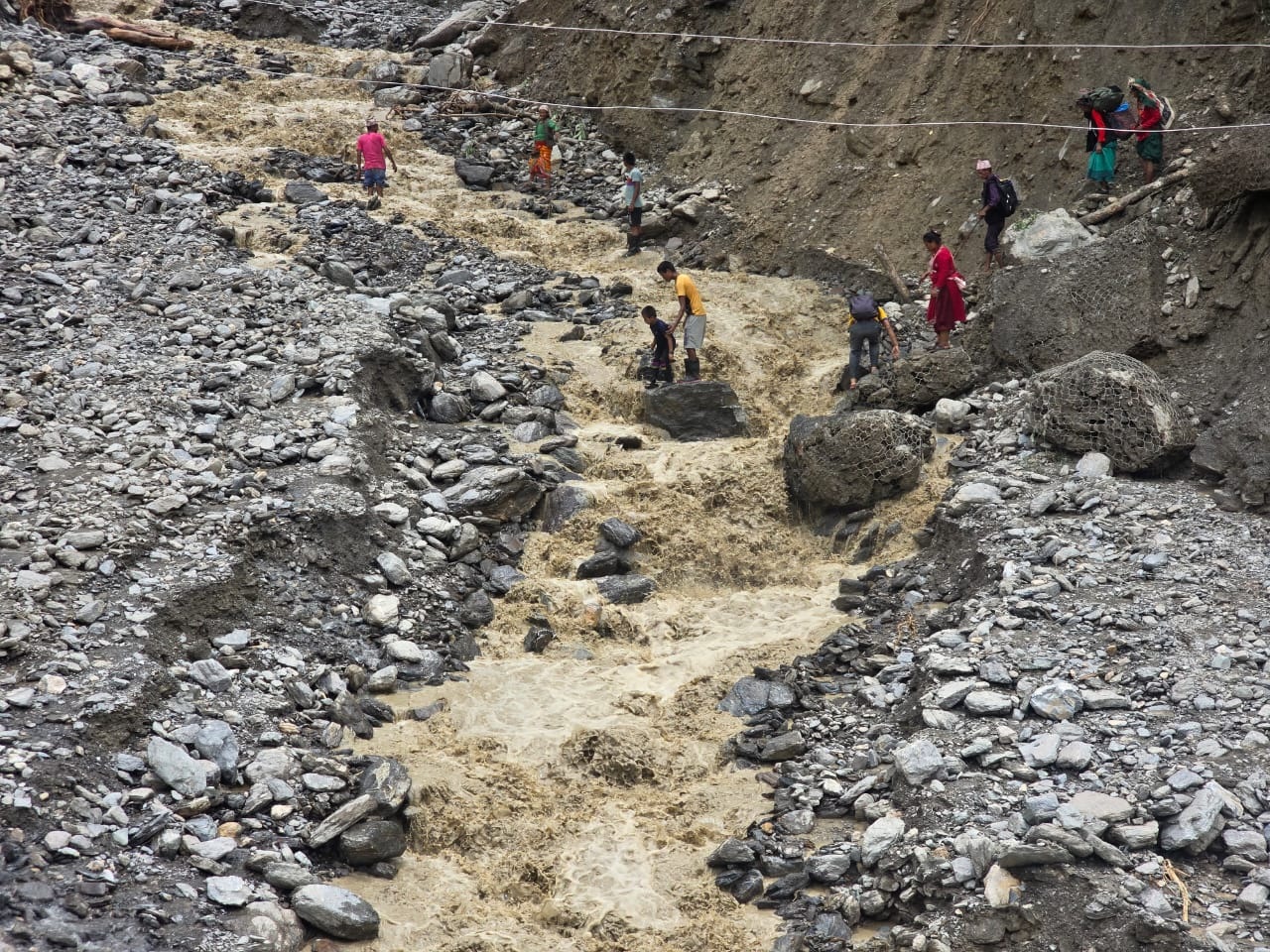 पहिरोले जाजरकोट–डोल्पा सडकखण्ड पूर्ण अवरुद्ध