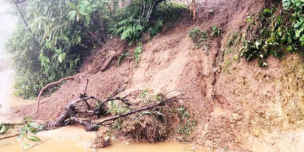 बागलुङमा पहिरोमा पुरिएर चार जनाको मृत्यु