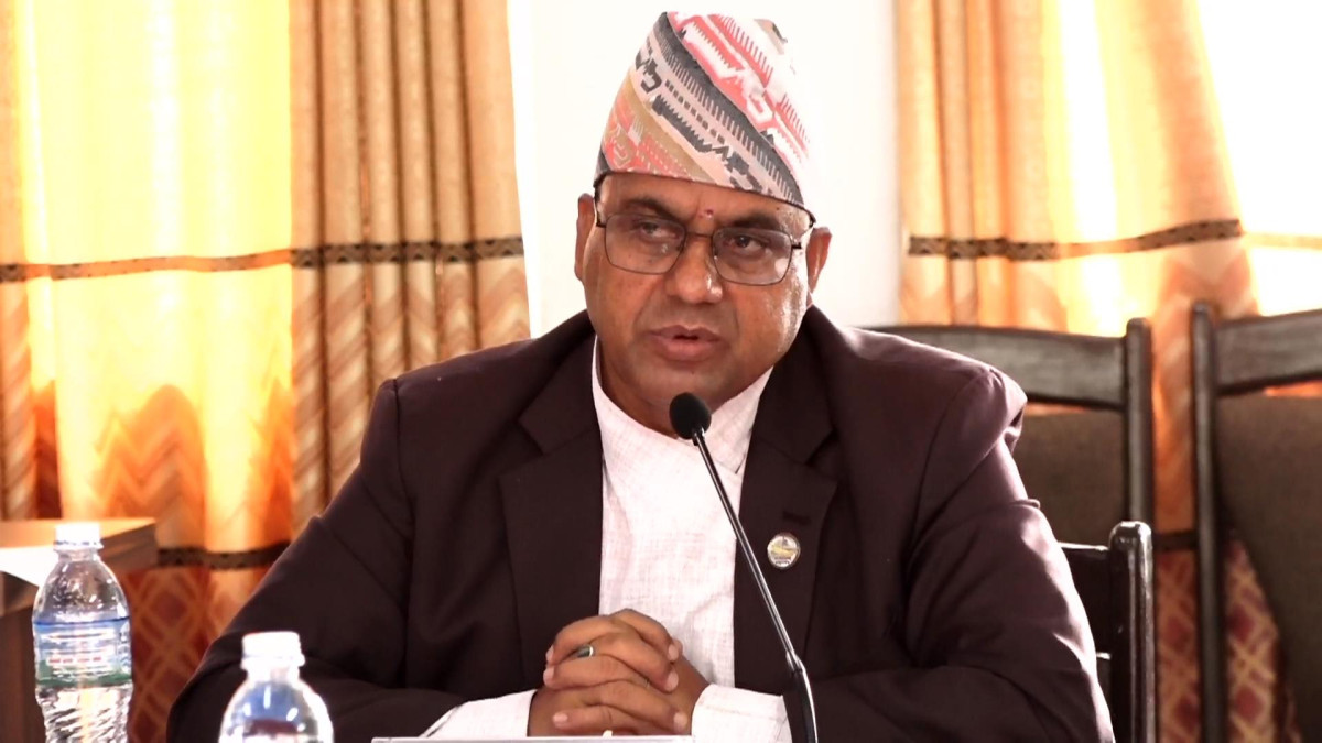 अरु देशको भन्दा त्रिभुवन विमानस्थल साँघुरो छ, यात्रु छिटो आइपुग्छन्, सामान आउन ढिलो हुन्छ : मन्त्री पाण्डे