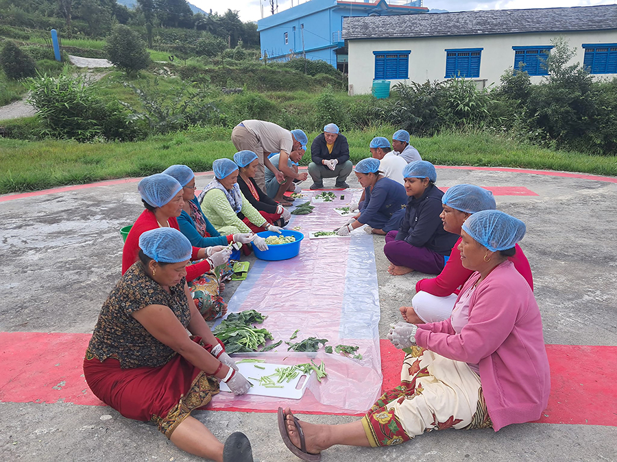 बागलुङका सीमान्तकृत समुदाय घरबासबाट आम्दानीसँग जोडिए