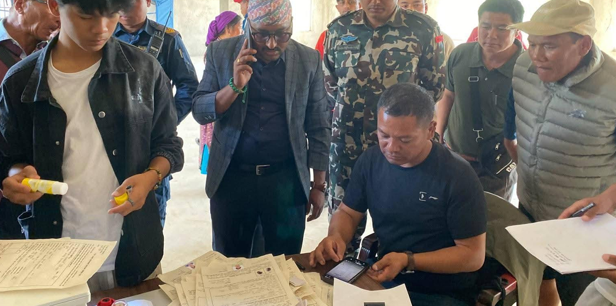 उत्तरगयाका बाढी प्रभावितलाई होल्डिङ सेन्टरमै पुगेर नागरिकताको प्रतिलिपि दिने प्रक्रिया सुरु