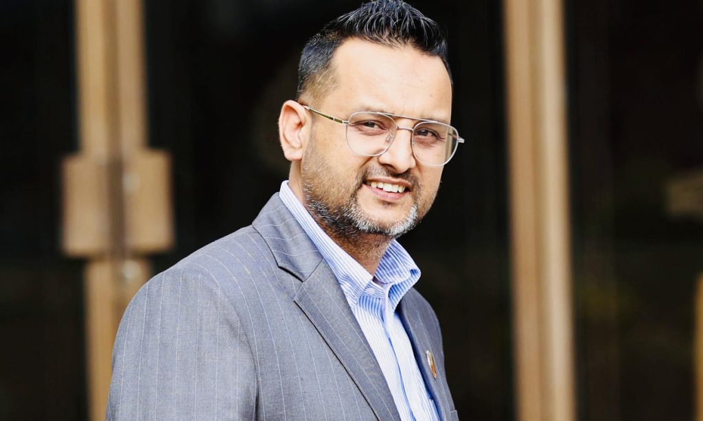 संविधान संशोधन कार्यदलद्वारा पूर्वमहान्यायाधिवक्ताहरूसँग छलफल हुँदै