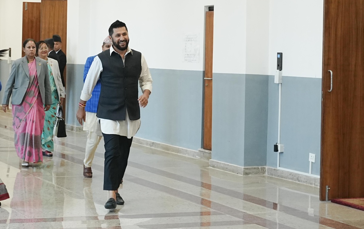 रविलाई राहत, रास्वपामा तरंग