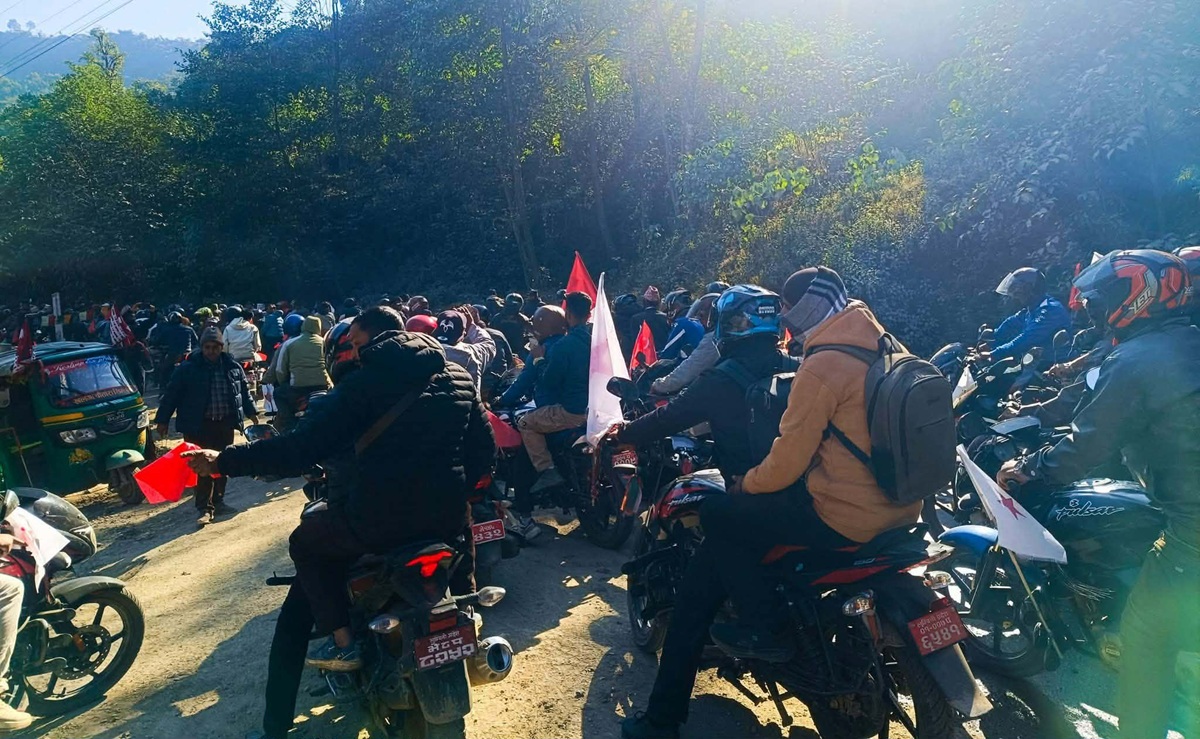 मुसिकोटमा नेकपाको मोटरसाइकल र्‍याली