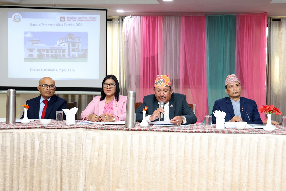 'स्वच्छ निर्वाचन गराउन आयोग क्रियाशील छ'