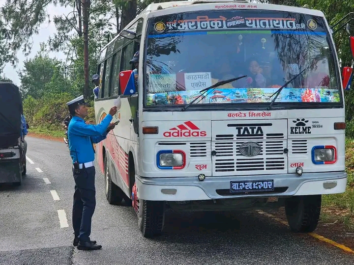 ट्राफिक कार्यालय दोलखामा राजस्व संकलनमा कमी