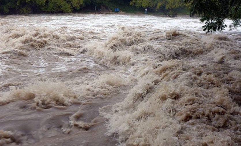 जसपा नेपालको राष्ट्रिय महाधिवेशन मञ्च हावाहुरीले भत्कायो