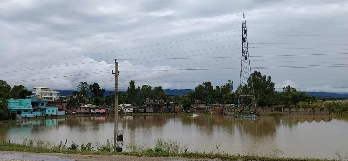 सर्लाहीमा अविरल वर्षाले डुबान र कटान, जनजीवन प्रभावित
