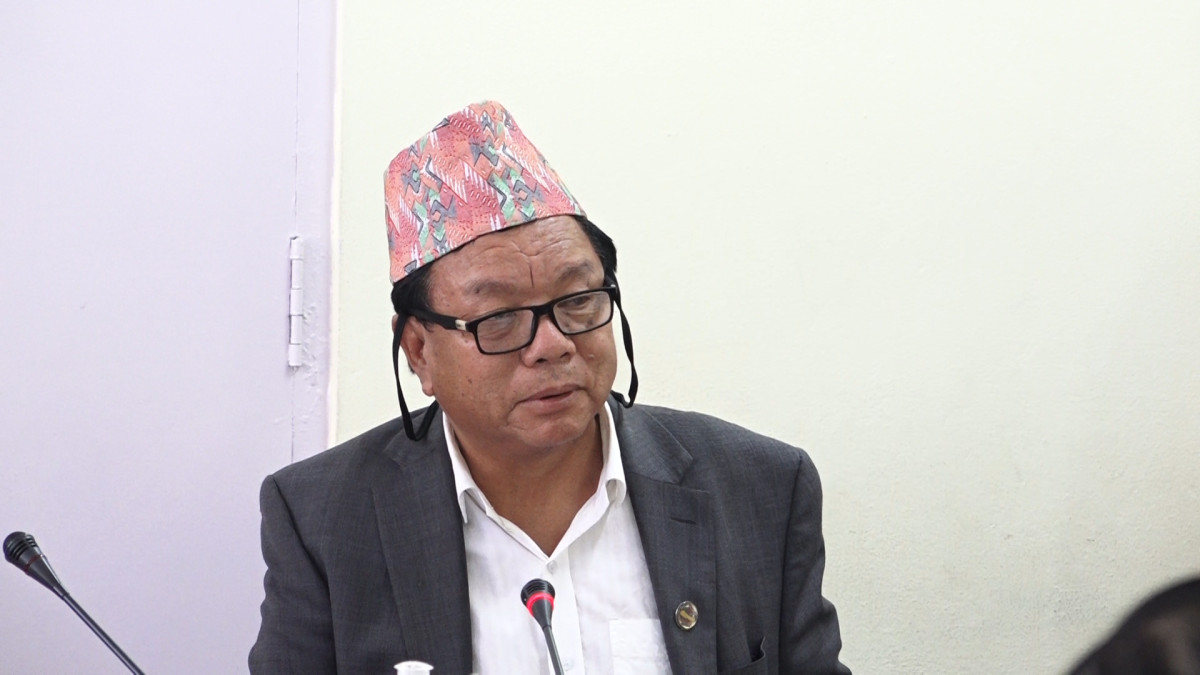 एक वर्षसम्म सञ्चारमाध्यमलाई अन्तर्वार्ता नदिने मन्त्री पुनको घोषणा