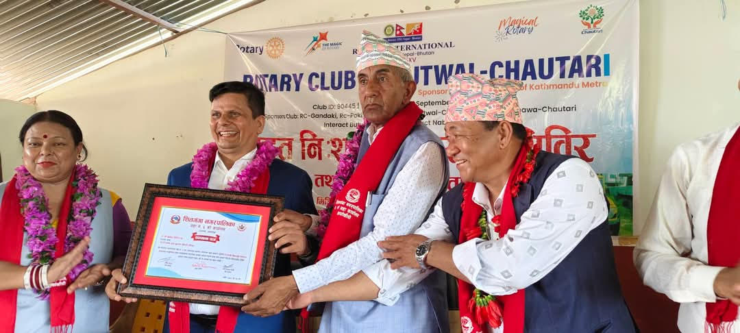 विकट बस्तीमा एम्बुलेन्स हस्तान्तरणका साथै निःशुल्क स्वास्थ्य शिविर
