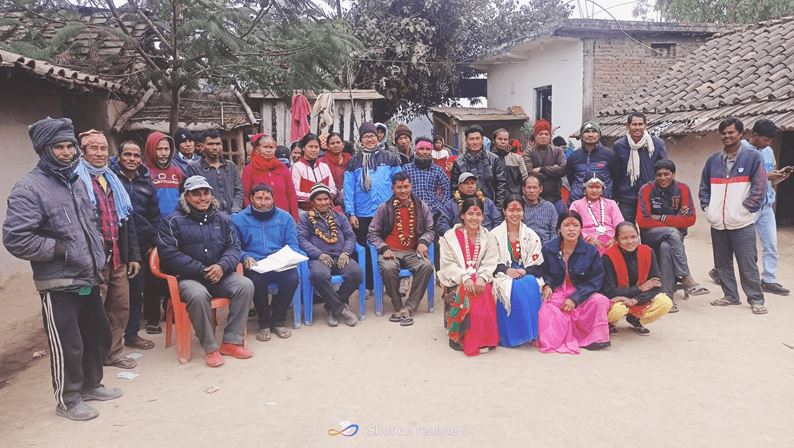 थारू समुदायले वरघर (भलमन्सा) छान्दै