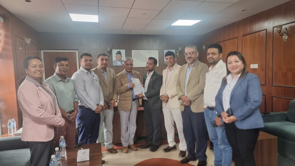 सयको पिरलोले अझै छोडेन व्यवसायीलाई