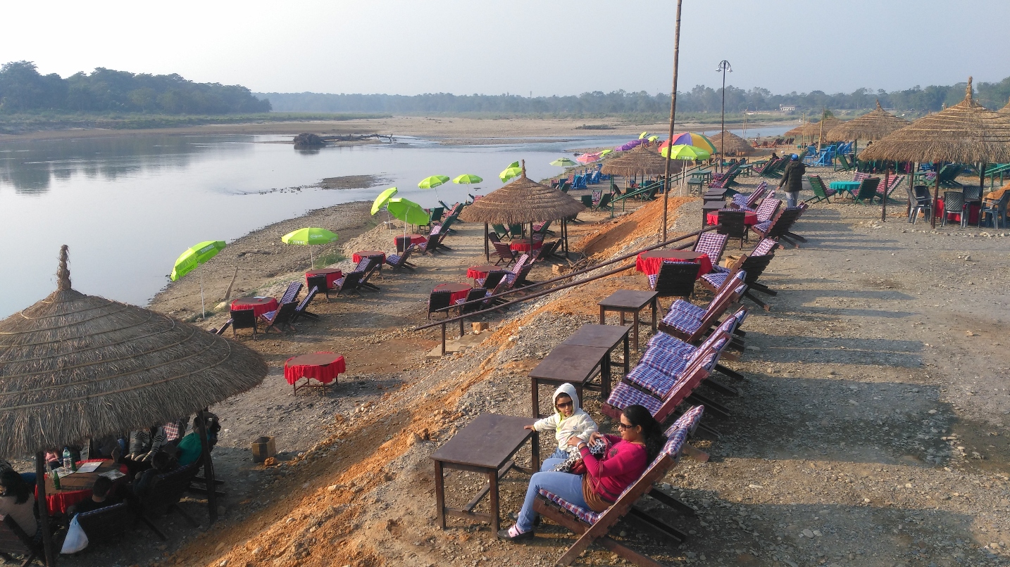 पर्यटकीय याममा सौराहाका होटलमा बुकिङ रद्द