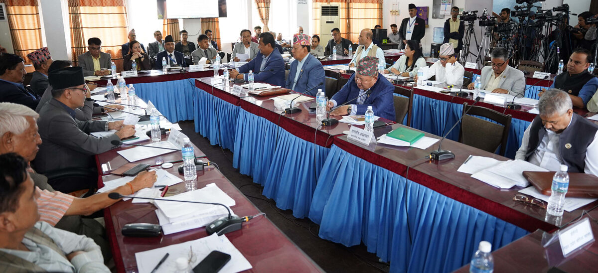 सिंहदरबारमा थन्किए बेरुजुका फाइल