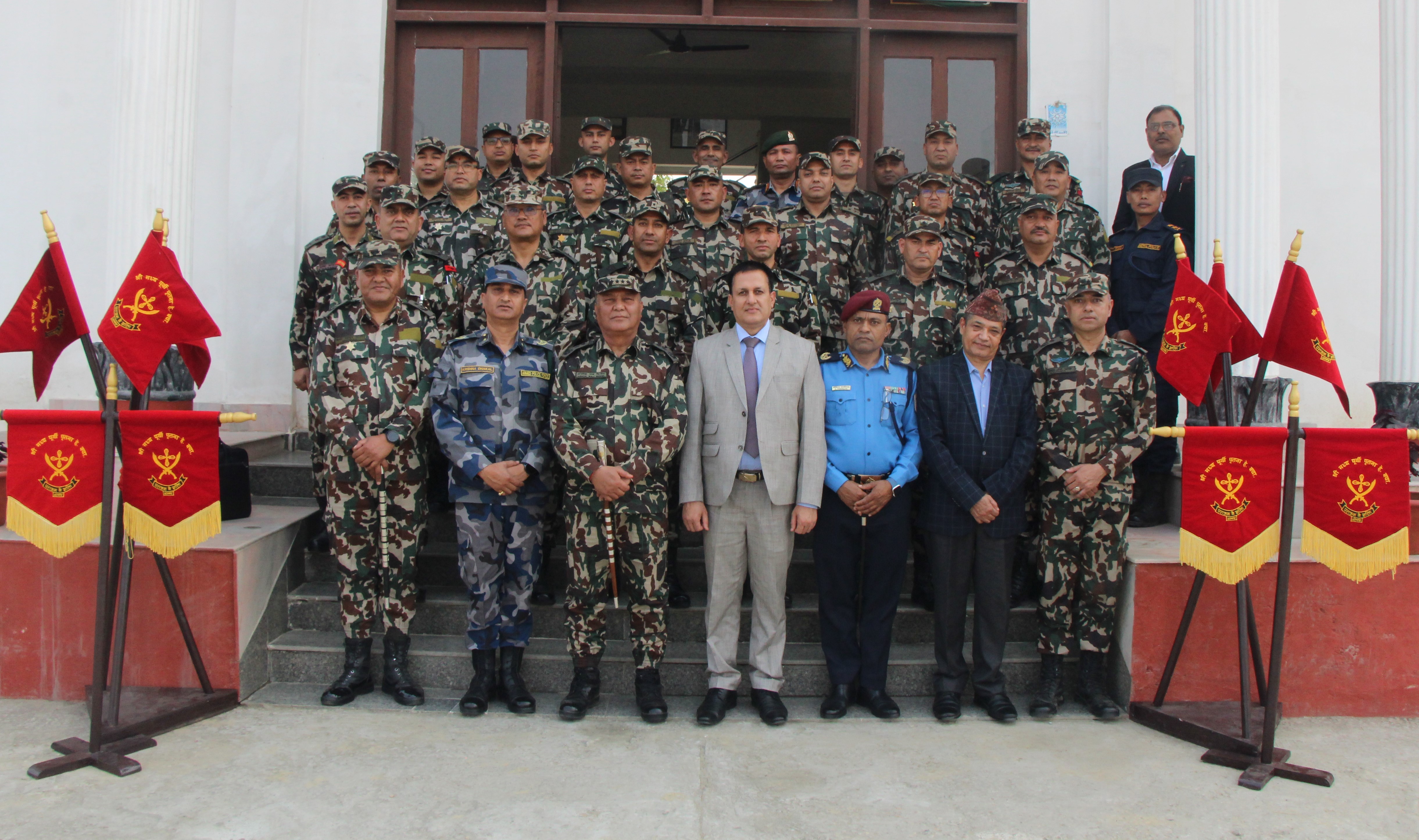 प्रधान सेनापतिद्वारा निरीक्षण भ्रमण