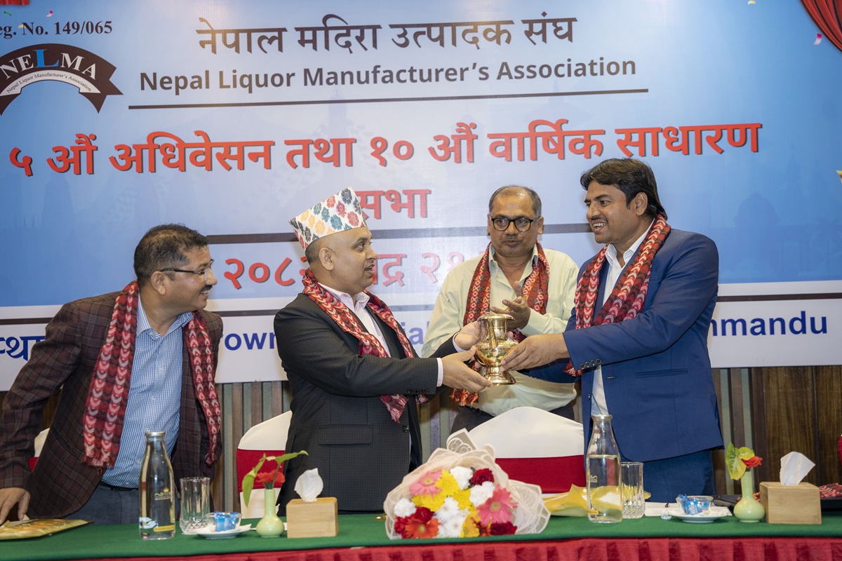बाबरा पुनः नेपाल मदिरा उत्पादक संघको अध्यक्षमा चयन
