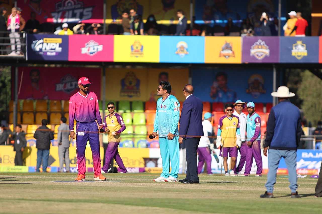 काठमाडौंले टस जितेर रोज्यो फिल्डिङ