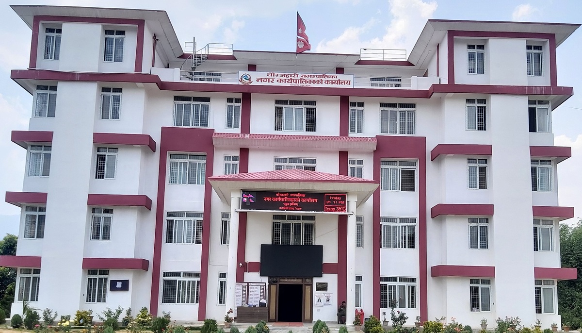 चौरजहारीमा ‘जनतासँग स्थानीय सरकार’ कार्यक्रम